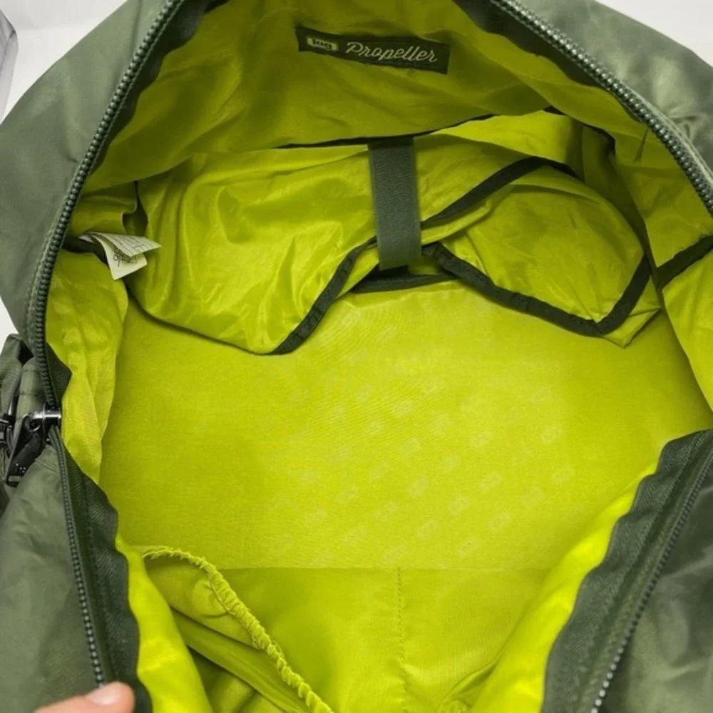 lug item duffel